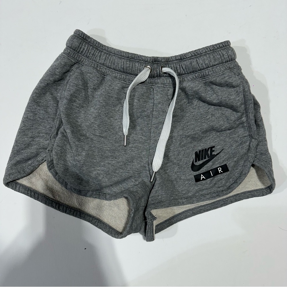 Nike women’s gray shorts size XS ￼